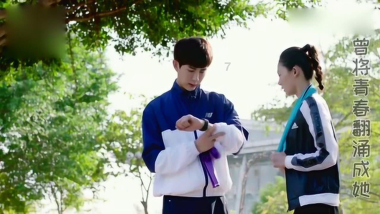 李钟硕退伍了，为何网友称其为“韩剧扛把子”？